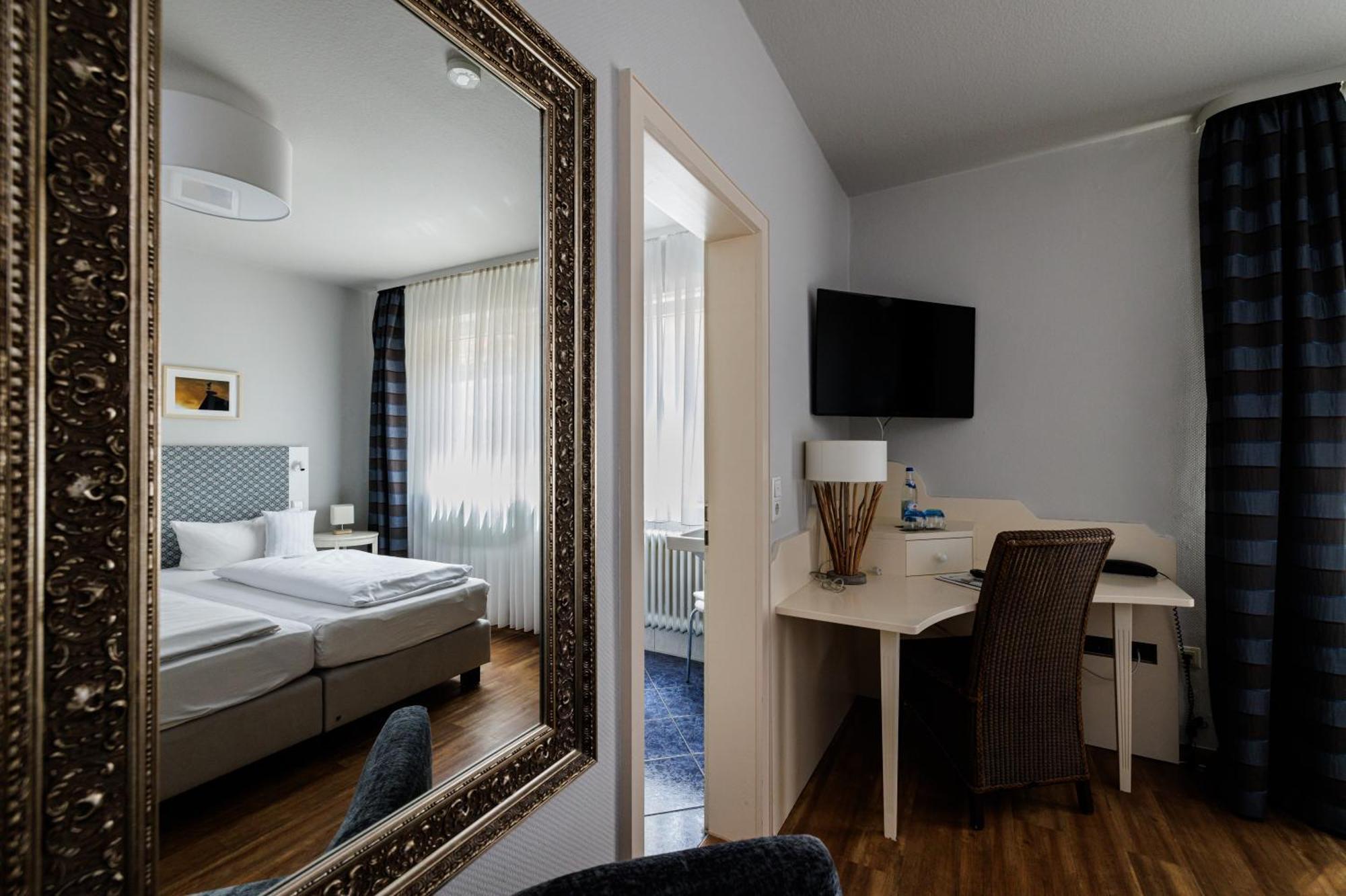 Flair Hotel Zum Storchen Bad Windsheim Exterior photo