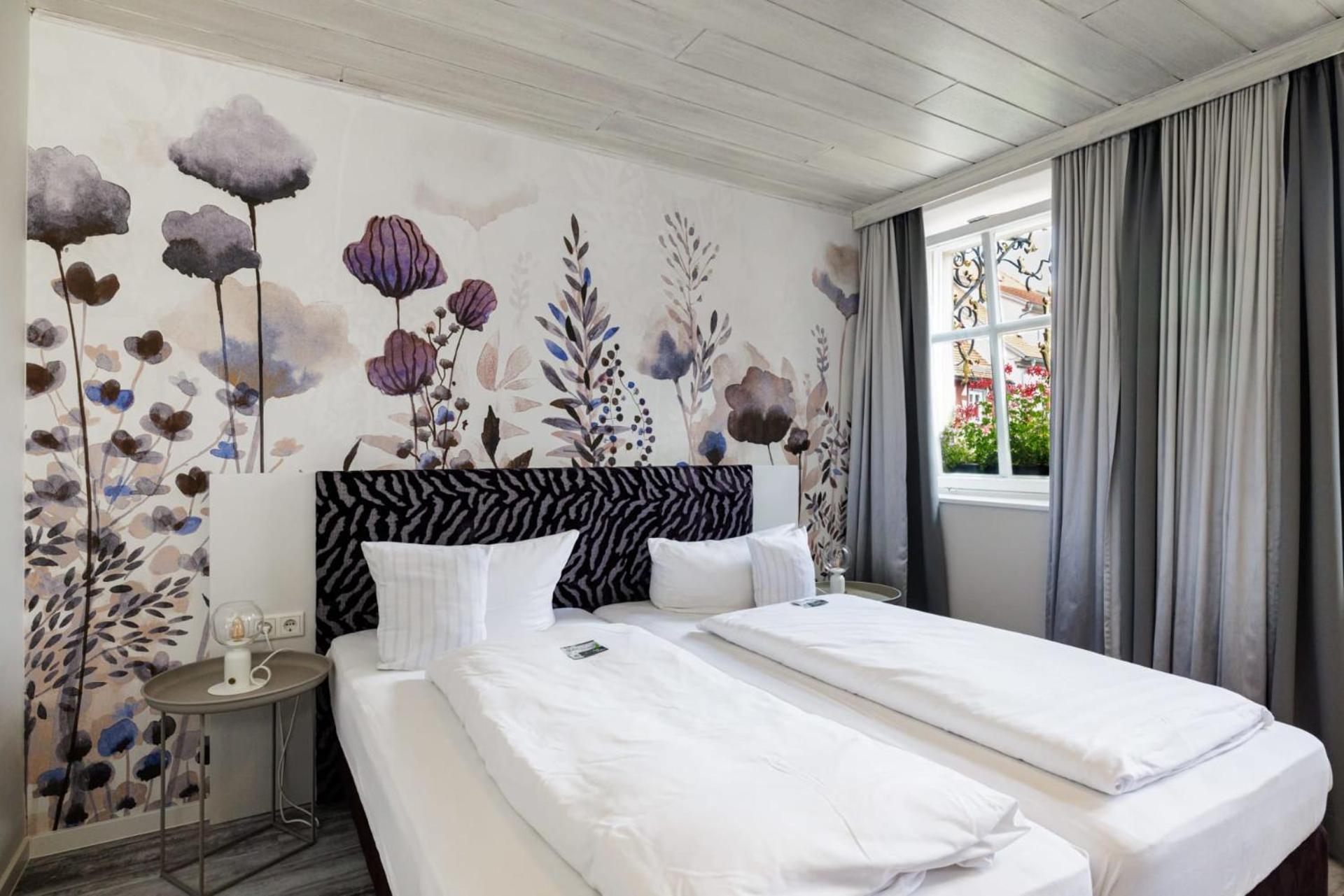 Flair Hotel Zum Storchen Bad Windsheim Exterior photo